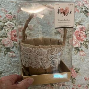 Flower basket for wedding
